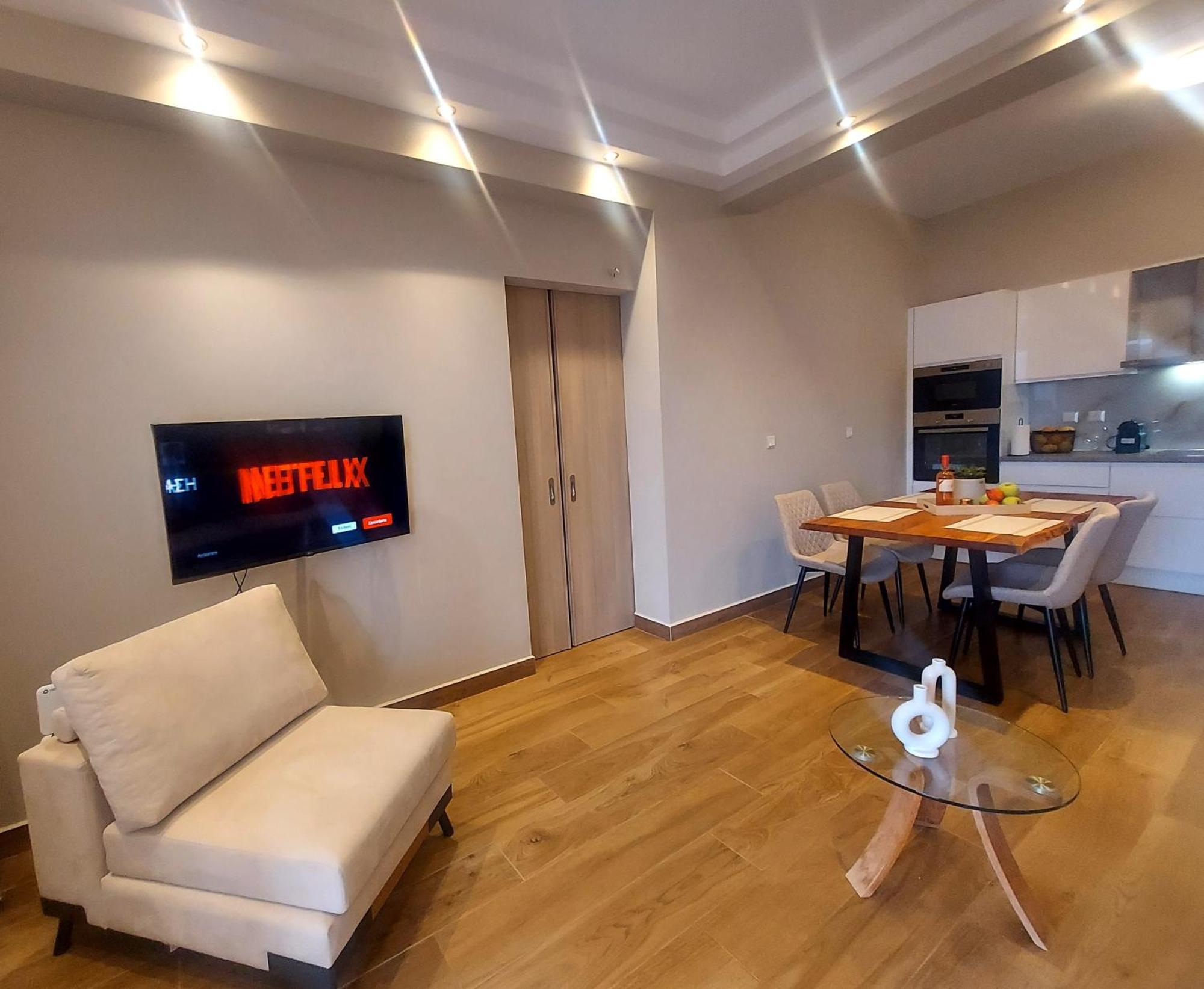 Adelinas' Apartment 阿尔戈斯托利翁 外观 照片