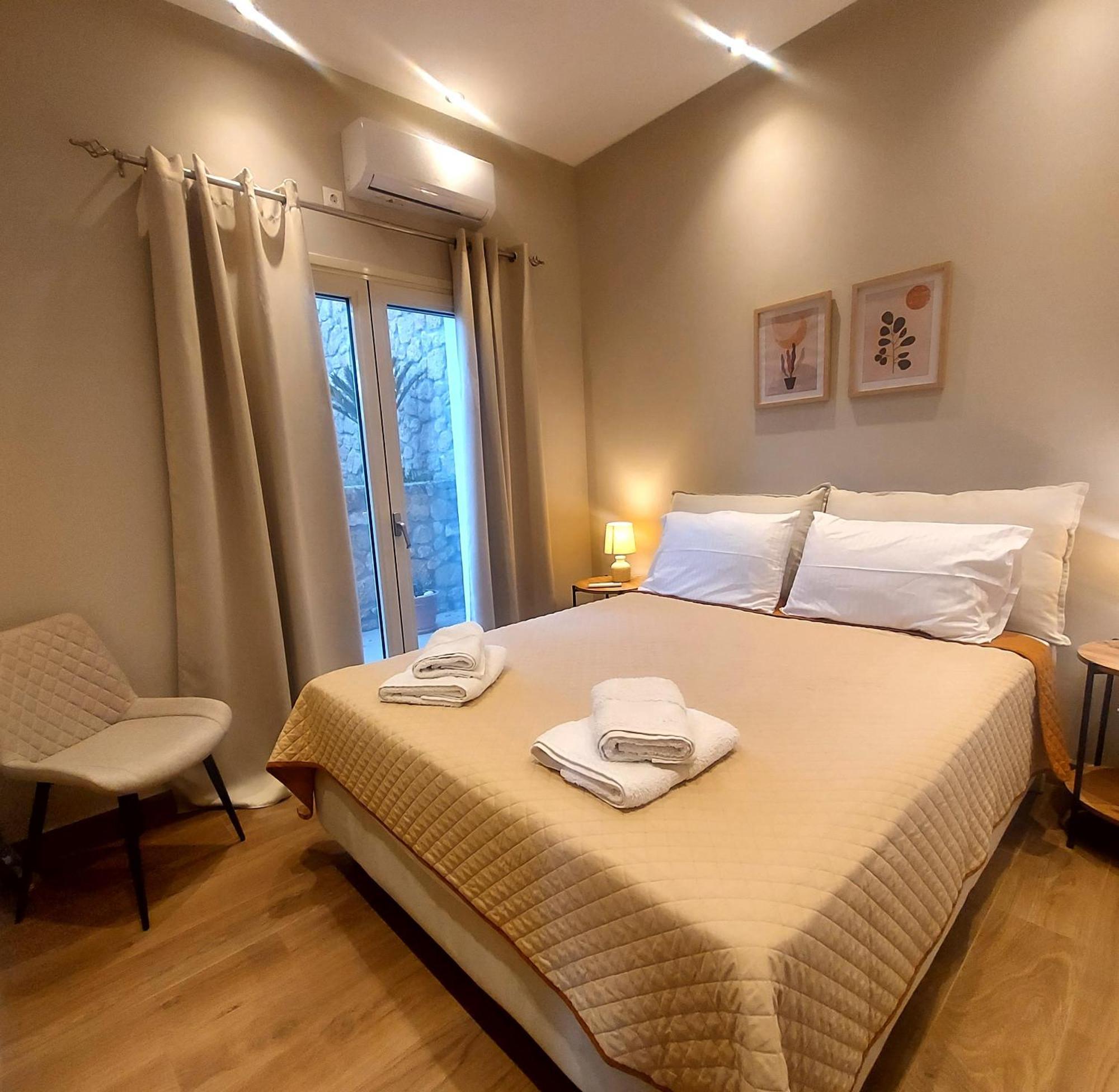 Adelinas' Apartment 阿尔戈斯托利翁 外观 照片